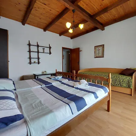 Vilim Apartment *