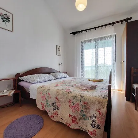 Apartment Vilim Pinezici (Krk)